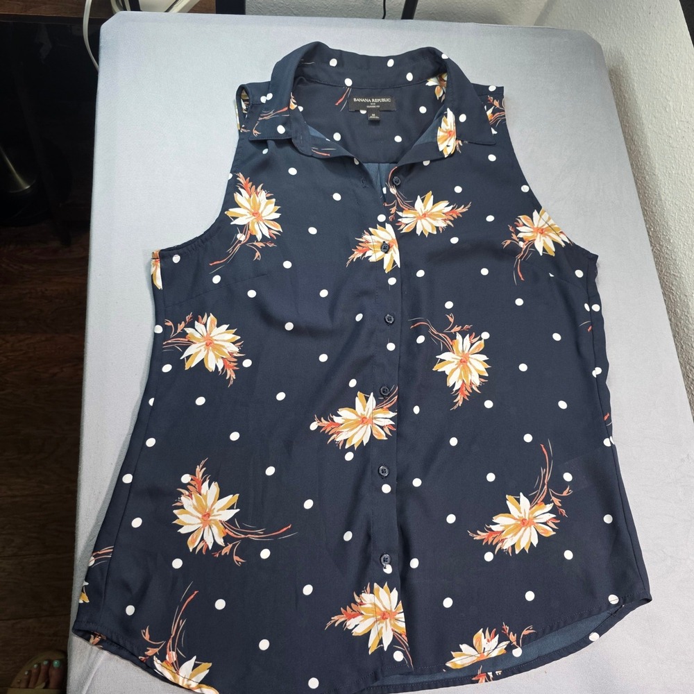 Banana Republic Navy Blue Floral Polka Dot Sleeveless Button Down Blouse Medium